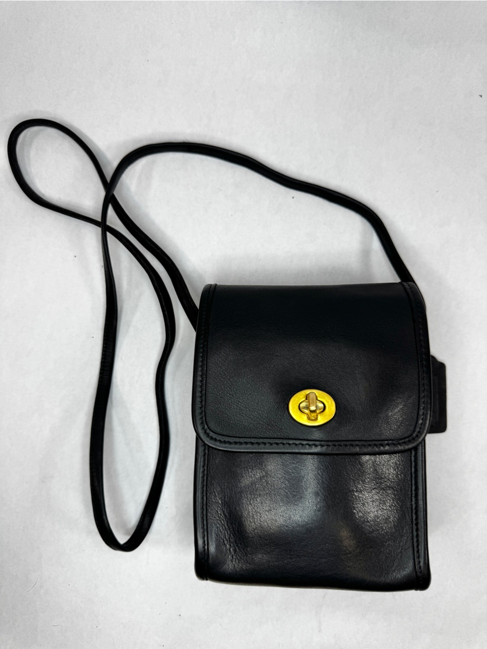 Vintage Coach Scooter Bag 9893 Black Leather Turnlock Crossbody USA Made